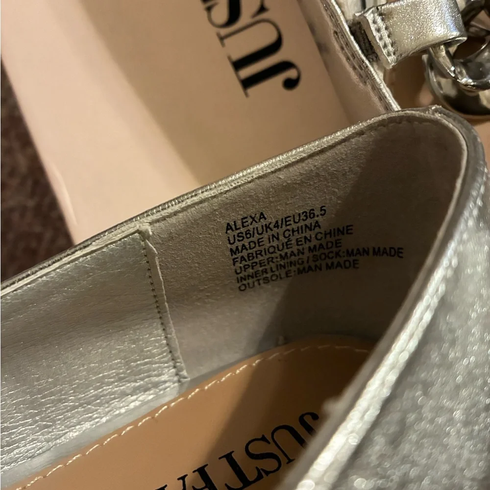 JustFab “Alexa” Metallic Silver Pointed-Toe Chain Ballet Flats - Picture 4 of 6